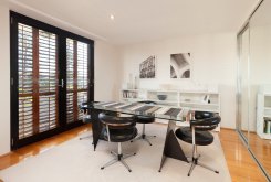 image of dining room of holiday apartment manly